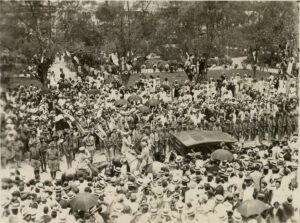 Erskine-B31F6-023A Marines Corps band, Nicaraguan politicians & Large crow, Moncada inauguration, 1-1-1929.