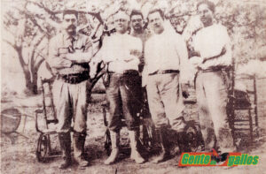 Jugadores de Gallos en El Espino Negro. Don Andrés Montenegro Luna, General Moncada Tapia, General Carlos Castro Wassmer y General Heberto Correa. 1927